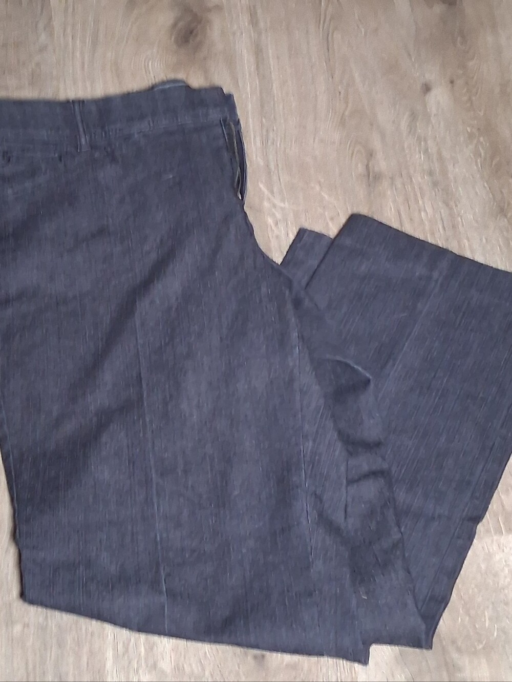Christopher & Banks wide-leg comfort Denim trousers in a versatile dark gray